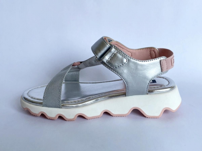 Dép sandal trẻ em
